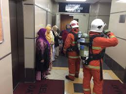 27.05.2021kementerian luar sedia bantu urusan jemaah jika haji dibenarkan arab saudi. Portal Rasmi Jabatan Bomba Dan Penyelamat Malaysia View Photo In Album 191212 Latihan Kebakaran Di Kementerian Pelajaran Malaysia