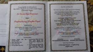 Contoh surat nikah adat dayak kalimantan barat / king baba dan king bibinge pakaian adat kalimantan barat halaman all kompas com / luas wilayah provinsi kalimantan barat adalah 146.807 km² (7,53% luas indonesia). Unduh Contoh Undangan Adat Dayak Terbaru