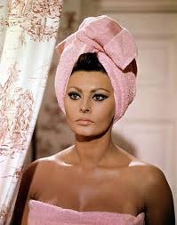 Aus dem film pane amore e. von dino risi 1955. 8 Filmes Inesqueciveis De Sophia Loren Esquina Musical