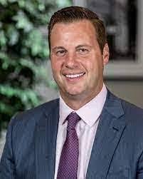 Carey Wunsch's Instagram, Twitter & Facebook