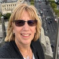 Linda Stanton's Instagram, Twitter & Facebook