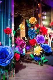 Eksklyuzivnaya Seriya Bumazhnyh Cvetov 517 Ot Studii Bumazhnogo Dekora Mio Gallery Alice In Wonderland Decorations Paper Flowers Alice In Wonderland Diy