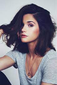 Si le court convient au cheveux épais, il faut en revanche éviter les longueurs choisissez votre coupe de prédilection parmi notre sélection de 20 coupes pour cheveux épais ! Coupe Cheveux Epais