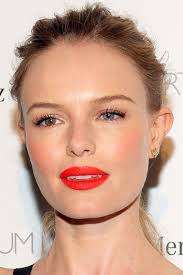 Kate bosworth was born in los angeles, california, to patricia (potter), a homemaker, and harold bosworth, who was an executive for talbots. 7 Celebs Who Rock Orange Lipstick Right Cabelo E Maquiagem Maquiagem Batom Vermelho Visuais De Maquiagem
