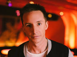 PLAN B: Mark McCabe On New Single Don't Let Me Go Feat. SIIGHTS