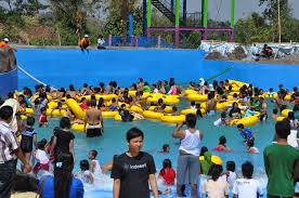 Sangkan Resort Aqua Park Merupakan Taman Rekreasi Air Terbesar Waterpark Waterboom Yang Berlokasi Di Jl Bandorasa Km 12 Kuningan Cirebo Villa Air Hotel