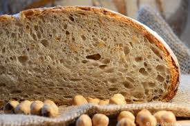 Pin Von Jesse Pfoser Auf Brot Brotchen Und Co Nussbrot Brot Lebensmittel Essen