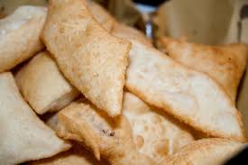 La Pizza Fritta Scopri Un Classico Della Tradizione Partenopea