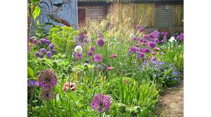 Two Gardens In One Sue Townsend Garden Design Courtyard Gardens Design Circular Garden Design Garden Design