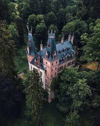 Meysembourg Castle Luxembourg In 2020 Castle Travel Adventure Travel