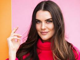 Becky — frida beauty bar