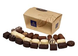 Godiva, guylian, monet, lindt, neuhaus, anthon berg, niederegger ve callebaut bu isimlerin başlıcaları arasında yer alıyor. Belcika Cikolatasi Cocuklu Seyahat