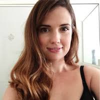 40+ perfiles de «Emily Leighton»