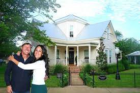 Check spelling or type a new query. This Is What It S Like To Stay At Chip And Joanna Gaines Magnolia House Huffpost Life