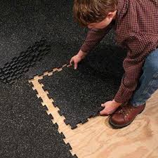 Supermats Heavy Duty Interlock Flooring System 6 Pack Covers A 58 5 X 39 0 Walmart Com Rubber Flooring Interlocking Rubber Floor Interlocking Floor Mats