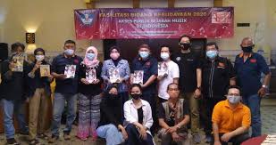 Genre musik pop memang terkenal menghasilkan banyak lagu pop terbaik dan terpopuler. Mmi Rampungkan Dokumentasi Sejarah Musik Populer Di Indonesia Tahun 1967 1978 Memontum Com