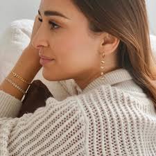 Vintage Style Accessories for All Occasions