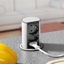De diferentes tomas, amperajes y tipos. Torre De Enchufes Elevator Para Cocina Comprar Online