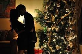 Maybe Someday I Will Enjoy Christmas With The Love Of My Life However At My Age It Hasn T Christmas Couple Photos Romantic Christmas Christmas Couple Pictures