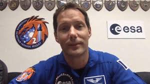 Page officielle de l'astronaute français thomas pesquet, à l'entraînement. B9vc0qtkiortxm