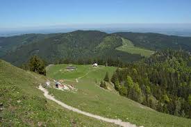 The climb to the summit is a straightforward mountain walk, taking 2 hours to ascend the 700 metres from tegernsee and 1½ hours for the descent. Baumgartenschneid Wandern Am Tegernsee Uber Galaun