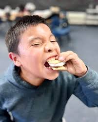 S'more great photos of our Littles at the Wilson Elementary High School  Bigs Program in Tulare County! 😋☀️✨