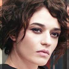 Guarda l'alba, fiori d'arancio, l'ultimo bacio. Stream Carmen Consoli Music Listen To Songs Albums Playlists For Free On Soundcloud