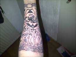 Here is a picture of what i believe makes up the tattoo. Farcry 3 Tattoo Desenhos De Tatuagem Tribal Tatuagem Tatuagem Tribal