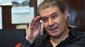 De la mano de héctor ricardo garcia, quien le vaticinó a víctor hugo morales que sería el mejor relator de. A Dos Semanas De Su Internacion Como Sigue La Salud De Victor Hugo Morales Tv La Voz Del Interior