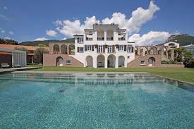 Villa Rose Estate, Luxury Group Villa overlooking Lake Garda