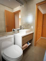 Esto puede ayudarte a aportar estilo y decorar la estancia. Banos Pequenos Con Ducha 38 Disenos De Moda