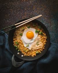 Cover the eggs with water at least 1/2 inch above the eggs. How To Microwave Ramen With Egg Microwave Meal Prep