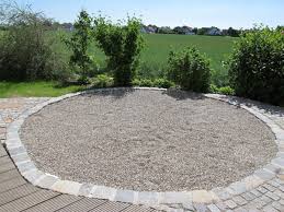 Damit Wir Unseren Quick Up Pool Jedes Jahr Auf Eine Schone Glatte Ebene Stellen Konnen Haben Wir Uns Einen Untergru In 2020 Pool Landscaping Intex Pool Small Gardens