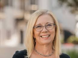 Best Real Estate Agents in FL, 32408 — Based