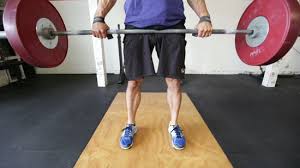 Straps are a great option for deadlifts and other pulling exercises when grip becomes the limiting factor f. 3 Ways To Use Lifting Straps Wikihow Fitness