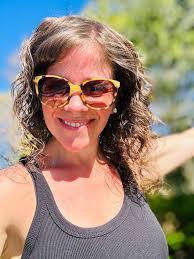 Lesley Doherty's Instagram, Twitter & Facebook