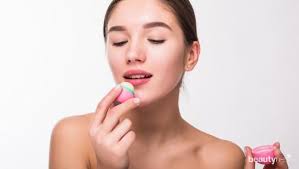 Maybe you would like to learn more about one of these? 7 Produk Mencerahkan Bibir Gelap Jadi Pink Alami