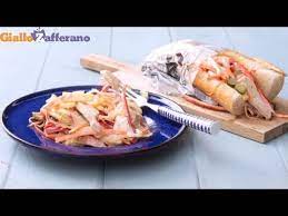 Per preparare l'insalata di pollo allo zafferano pesche e fagiolini spunta i fagiolini, lavali e lessali in abbondante acqua salata bollente per 20′ dalla ripresa del può esserti utile sapere che… questa insalata di pollo allo zafferano pesche e fagiolini sarà ottima anche consumata il giorno dopo. Insalata Di Pollo Ricetta In 1 Minuto Youtube