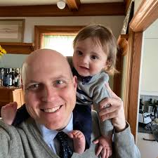 What is the best pizza place in town?