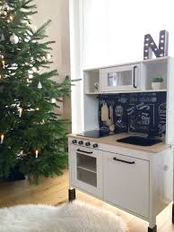 Den Duktig Hack Bringt S Christkind Ikea Kids Ikea Kinderkuche Ikea Hacken Kinder
