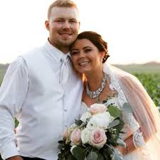 Send roses, carnations, lilies for all occasions like birthdays, anniversaries, funerals. Sargent S Floral Gift 11 Photos 10 Reviews Florists 1811 2nd St Sw Rochester Mn Phone Number Yelp