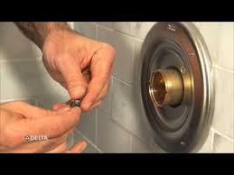 How To Fix A Leaking Single Handle Bathtub Faucet Quick And Easy Youtube Faucet Repair Shower Faucet Repair Tub Faucet