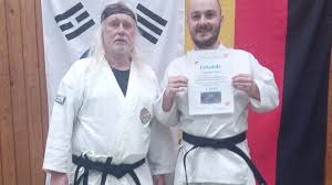 Erster Taekwondo-Schwarzgurt im CJD Homburg