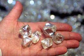 Cercei din pietre semipretioase cu accesorii argint 925, gold filled confectionate handmade. Dorohoi News Dh News Stiri Dorohoi Botosani Este Foarte Posibil SÄƒ Avem In Zona JudeÈ›ului BotoÈ™ani ZÄƒcÄƒminte De Pietre PreÅ£ioase Diamante Anunturi