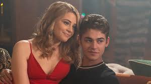 Hardin tarafından hayal kırıklığına uğratılan tessa yine de ondan uzak kalmayı başaramaz hardini aklından çıkaramasa da onun yapacağı bir hatayı daha. After We Collided Stars On Off Screen Chemistry Tease Third Fourth Movies Exclusive Entertainment Tonight