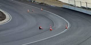 Max verstappen fans have been urged to greet lewis hamilton in a civilised way when formula one returns to zandvoort later this season . Max Verstappen Steilkurven Erganzen Neue Dimension In Zandvoort