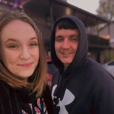 Where to get custom cake made in Lindale?