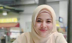 Mohd amin sharon bin sulaiman: Tak Sanggup Buka Tudung Biarpun Terdesak Yayasan Dakwah Islamiah Malaysia