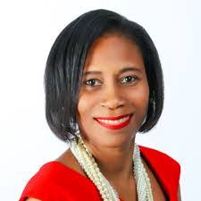 Elizabeth Lambert's Instagram, Twitter & Facebook