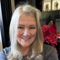 Lori Angell's Instagram, Twitter & Facebook